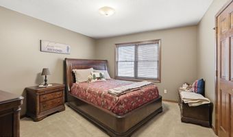 916 E 27th St, Baxter Springs, KS 66713