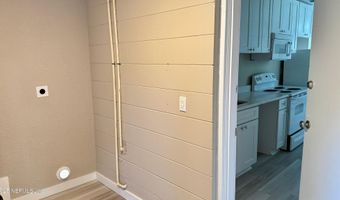 696 KESTNER Rd, Atlantic Beach, FL 32233