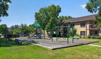 1311 Wellington Pl, Aberdeen, NJ 07747