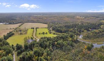 9364 Spring Creek Rd, Amherst, WI 54406