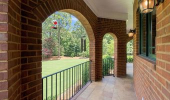 584 Southgate Dr, Camden, SC 29020