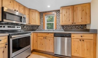 226-248 Barrett Rd, Alloway, NJ 07422