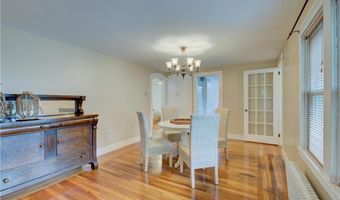 16 Evergreen St, Barrington, RI 02806