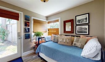 13 Tucker Ave, Cranston, RI 02905