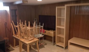 15076 Harrison Ave, Allen Park, MI 48101
