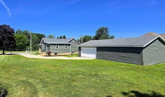 1014 Eckart Ave, Auburn, IN 46706