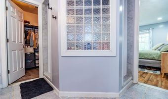 195 Oakland Beach Ave, Warwick, RI 02889