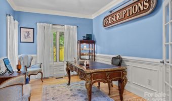 11 Hearthstone Dr, Asheville, NC 28803