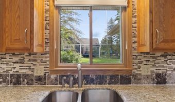4403 W Riverview Dr, Alma, MI 48801