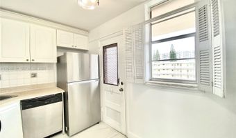 2920 Point East Dr N611, Aventura, FL 33160