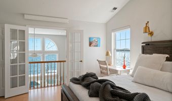 8 Jibsail Dr, Bayville, NJ 08721