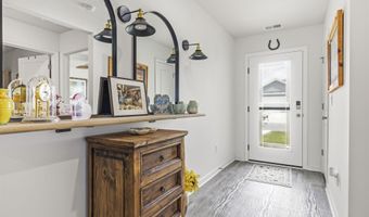 657 Woodland Farms Cir, Aynor, SC 29511