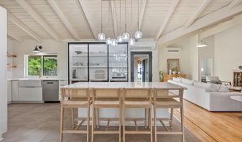 1016 Laukupu Way, Honolulu, HI 96825