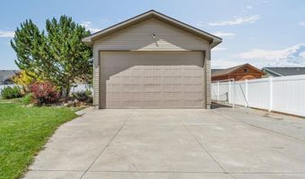748 Dell Rd, Chubbuck, ID 83202