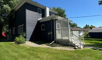 1007 5th St, Britton, SD 57430