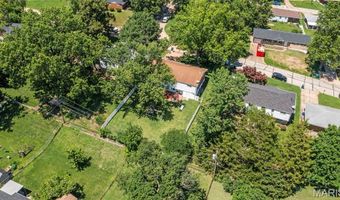 9828 Whitcomb Ln, Affton, MO 63123