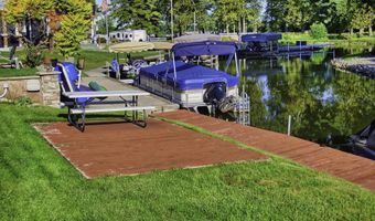 260 Lane 103 Crooked Lk, Angola, IN 46703
