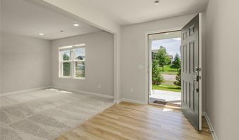 5860 156th St W, Apple Valley, MN 55124