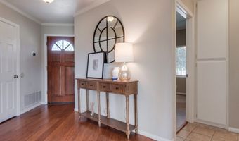 6970 Sandpiper Pl, Carlsbad, CA 92009