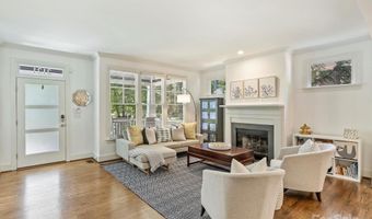 2121 Club Rd, Charlotte, NC 28205
