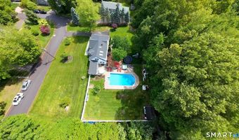 13 Pleasant Rise Cir, Brookfield, CT 06804