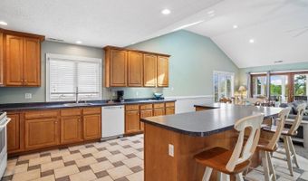 214 2ND St, Bethany Beach, DE 19930