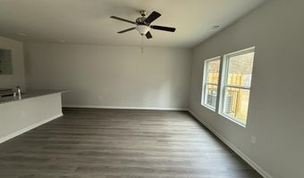 150 Village Green Dr, Adairsville, GA 30103