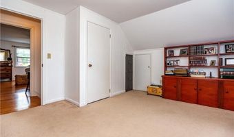 170 Pilgrim Pkwy, Warwick, RI 02888