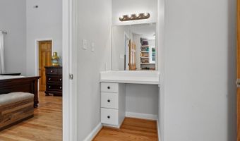 3536 N DICKERSON St, Arlington, VA 22207