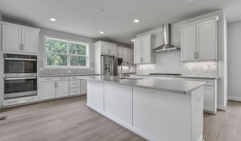 42010 NIGHT NURSE Cir, Ashburn, VA 20148