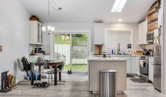 320 SOUTH St, Astoria, OR 97103
