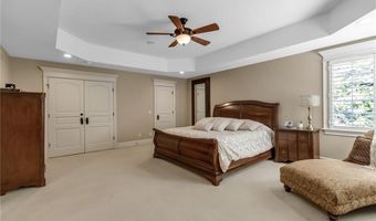 5007 Rockhaven Dr, Clarence, NY 14031