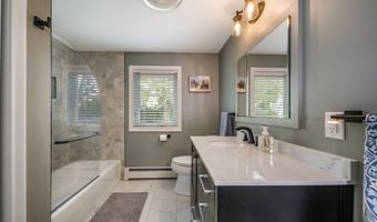 26 Indian Dr, Clinton, CT 06413