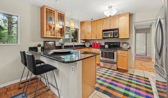 2065 Day St, Ann Arbor, MI 48104