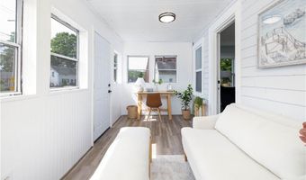 12 BROAD St, Coventry, RI 02816