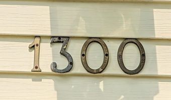 1300 E FRANCES St, Appleton, WI 54911