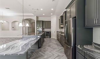 6404 MAIDEN SEA Dr, Apollo Beach, FL 33572