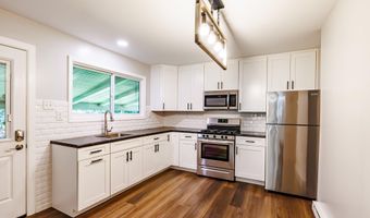108 Mills Dr, Albrightsville, PA 18210