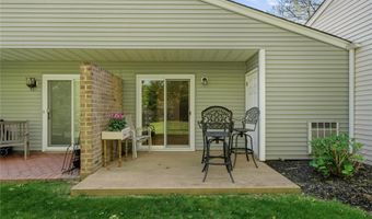 66 Harbor N, Amityville, NY 11701