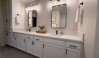 1677 S Hill Ave, Fallbrook, CA 92028