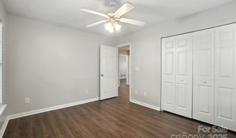 5911 Moose Ln, Charlotte, NC 28269