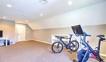 7 Court Ave, Barrington, RI 02806