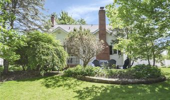 705 Lake Trl, Aurora, OH 44202