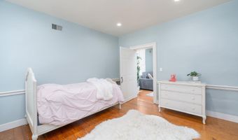 806 S ANN St, Baltimore, MD 21231
