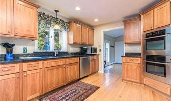 75 Hamilton Allenton Rd, North Kingstown, RI 02852