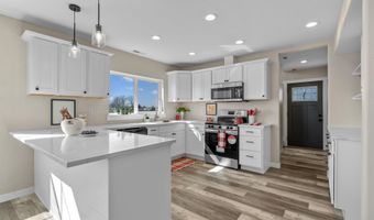 313 ART KEGLER Blvd, Boardman, OR 97818