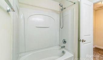 1215 Green Oaks Ln H, Charlotte, NC 28205