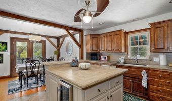 7681 N Farm Road 43, Ash Grove, MO 65604