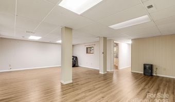 226 Wildflower Rd, Asheville, NC 28804