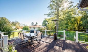 4 PADDINGTON Ct, Hockessin, DE 19707